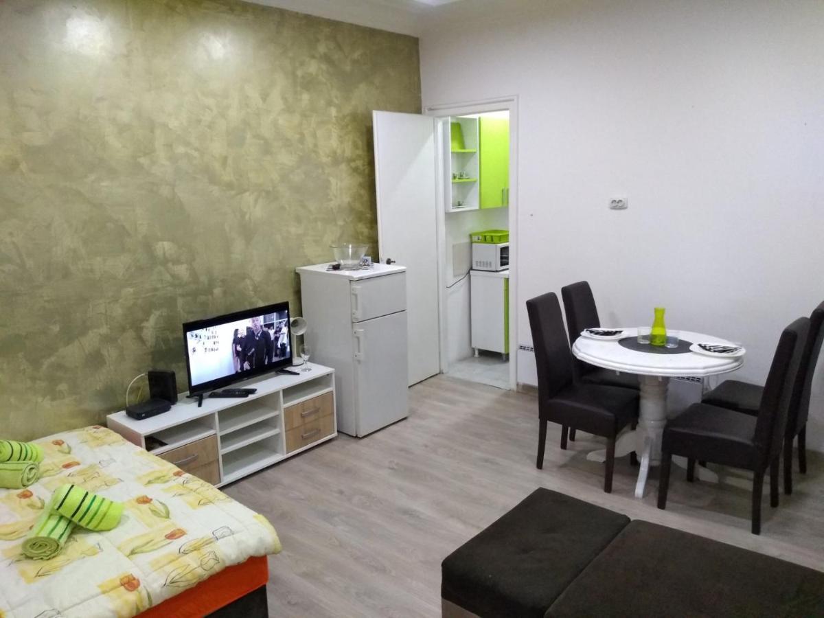 Lucky Apartment Belgrade Exterior photo